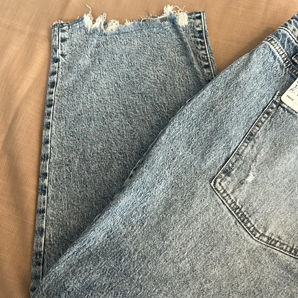 NWT Time and Tru jeans - Picture 4 of 10